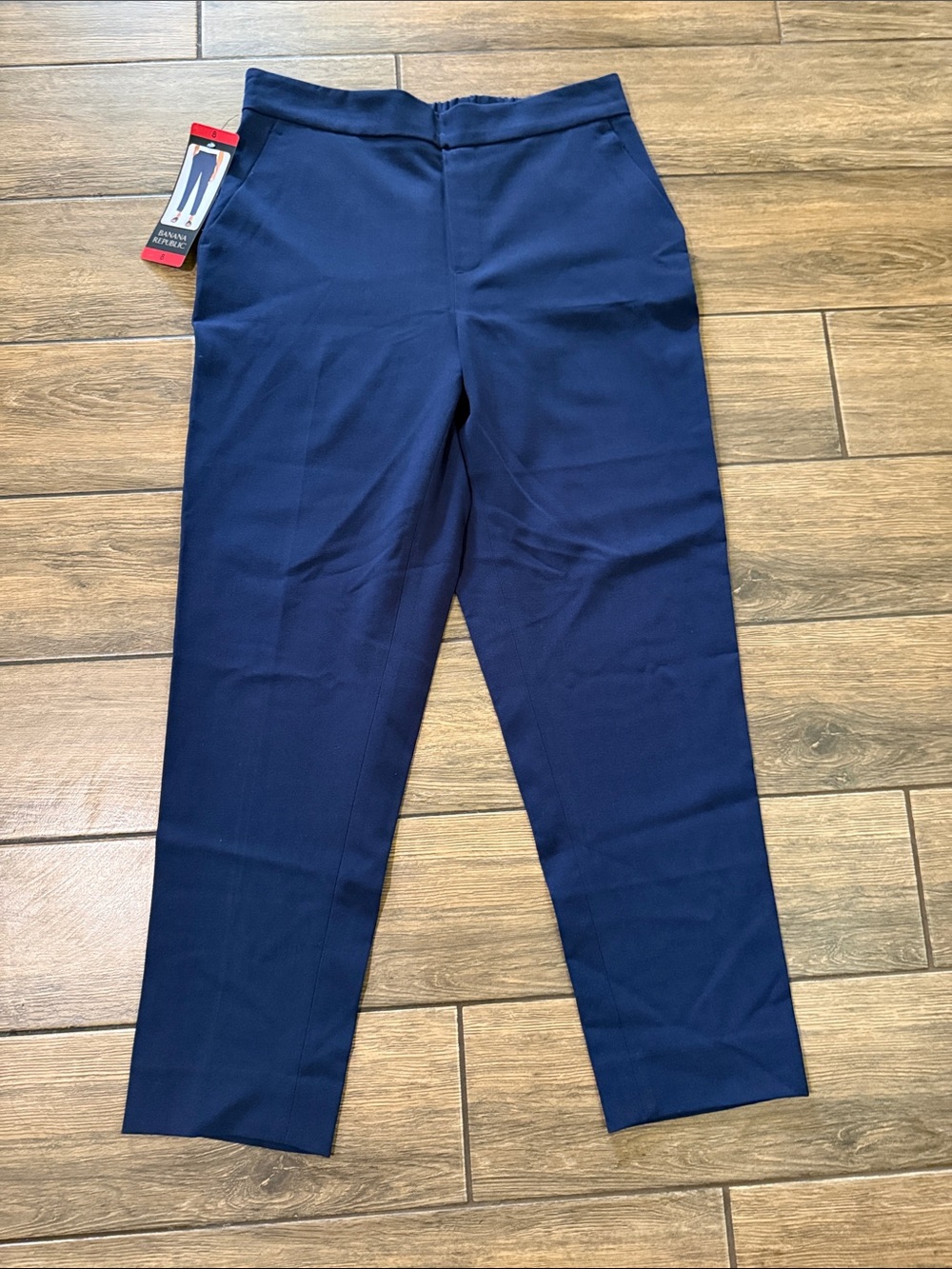 BRAND NEW - Banana Republic - Size 8 - Ladies' Tapered Pull On Pant Navy Blue